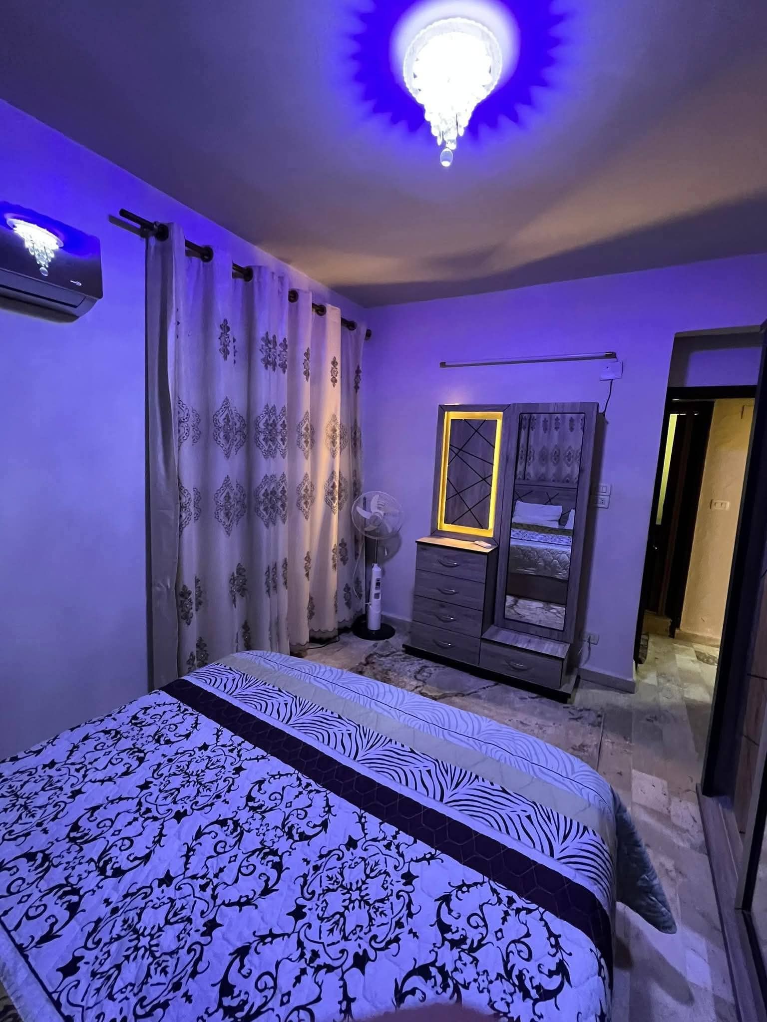 شقة غرفه وصالون في المزة جبل