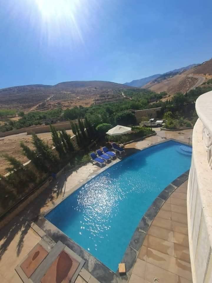 Villa with Pool in Madaya