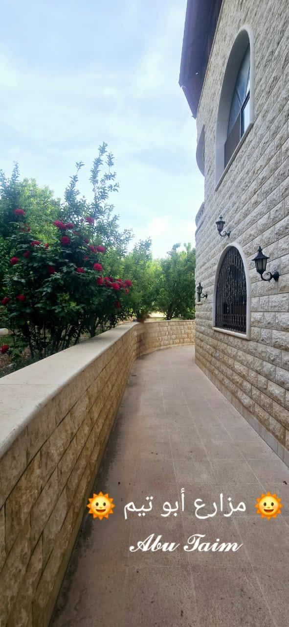 فيلا 5 غرف ومسبح في مضايا