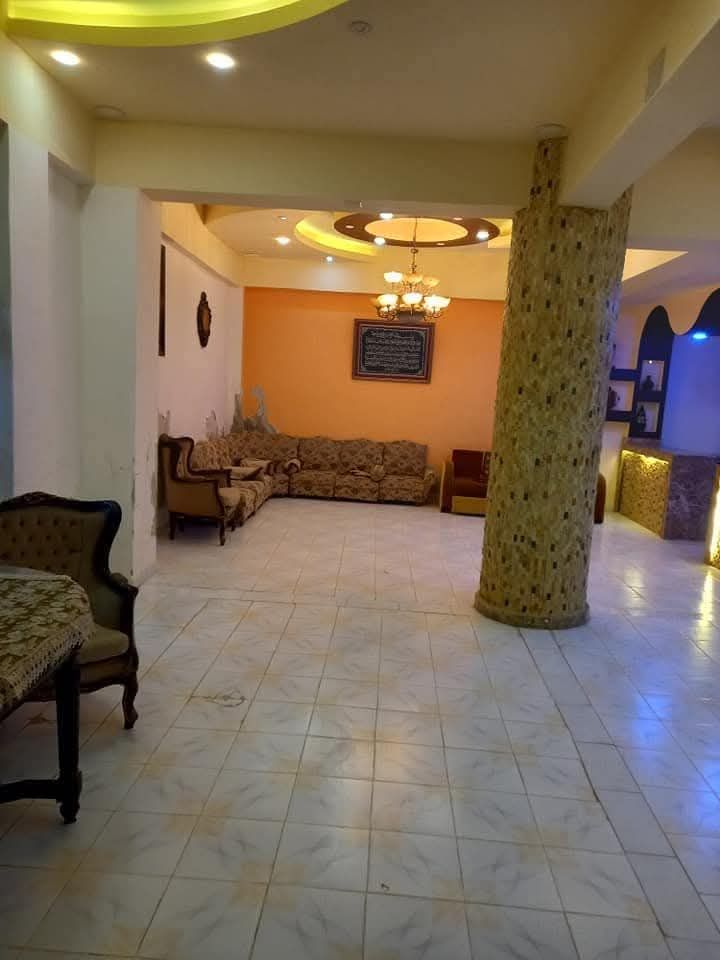 فيلا بالبويضة مع مسبح