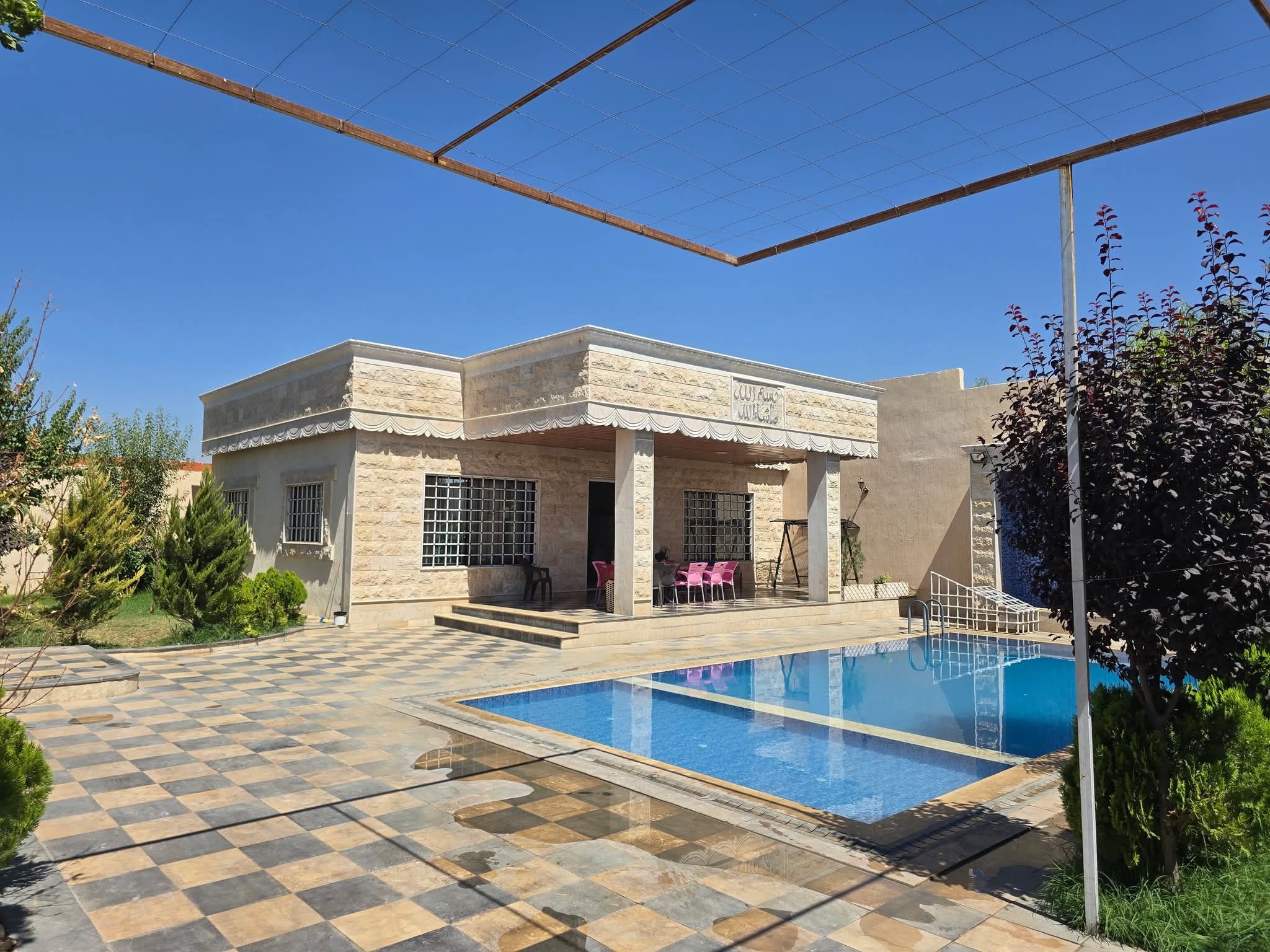 Spacious Villa with Pool in Zabdean