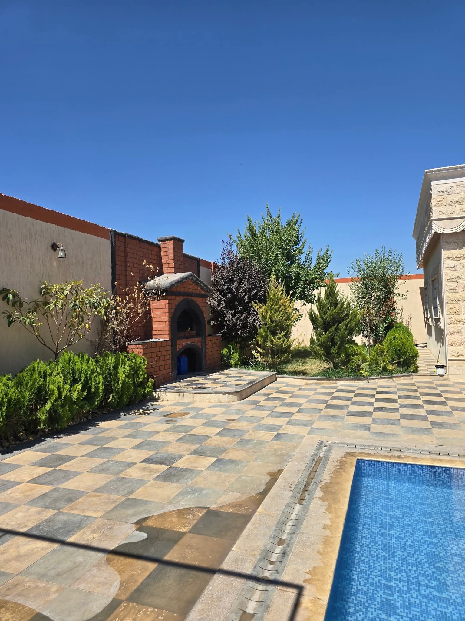 Spacious Villa with Pool in Zabdean